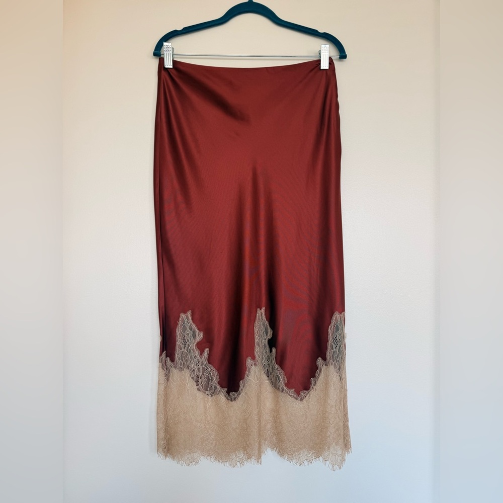 Zara Burgundy and Beige Lace Midi Skirt - Picture 2 of 7